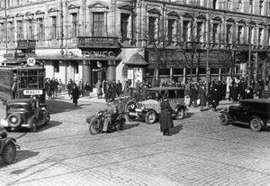 renault taxi warszawa Historia