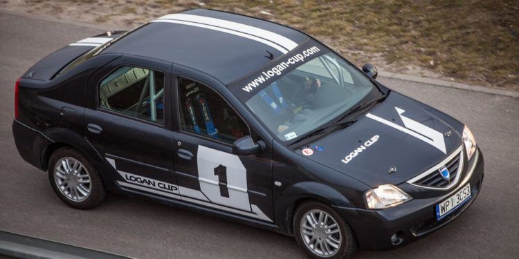 05 dacia logan n2 22 1 Wiadomości