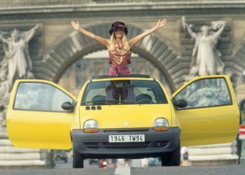 49. Renault Twingo I w Paryżu Francja Wiadomości