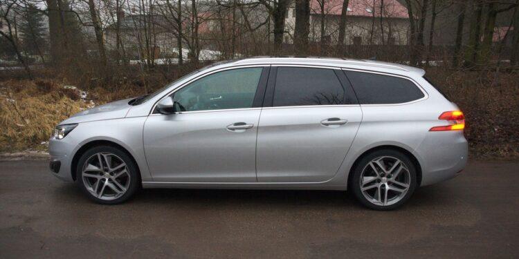 01. Peugeot 308 SW 1.2 PureTech 130 KM Testy