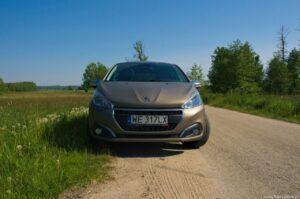 06. Peugeot 208 z lakierem strukturalnym Testy