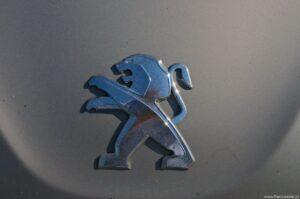 12. Peugeot 208 z lakierem strukturalnym Testy