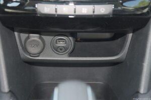 44. Peugeot 208 z lakierem strukturalnym Testy