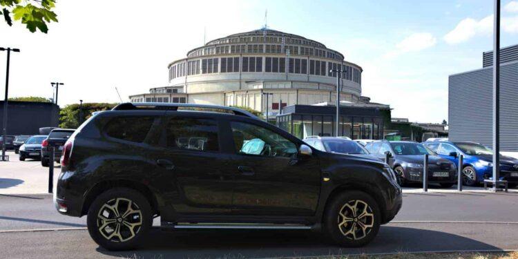 01. Dacia Duster dCi 4x4 na autostradach test Testy
