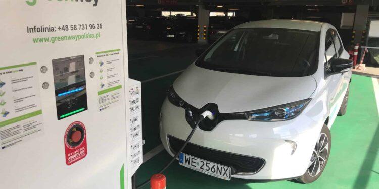 Czy warto kupić samochód elektryczny? Tydzień z Renault ZOE w wielkim mieście - cz.2