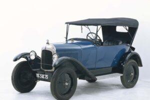 La 5HP Citroën del 1922 con fari elettrici di serie scaled Historia