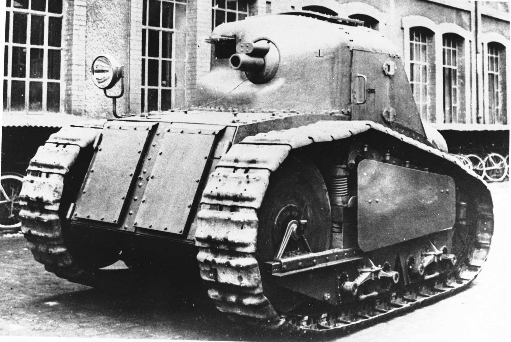 Первый французский танк. Легкий танк Char Peugeot 1918. Рено ФТ 17 САУ. Renault ft 1918. Танк Рено ФТ-17.