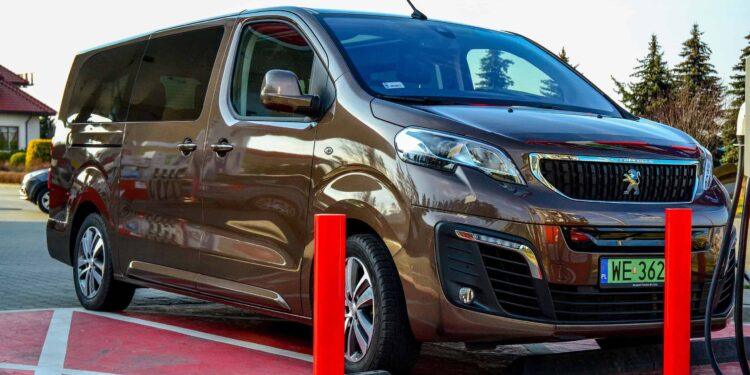 Peugeot e-Traveller