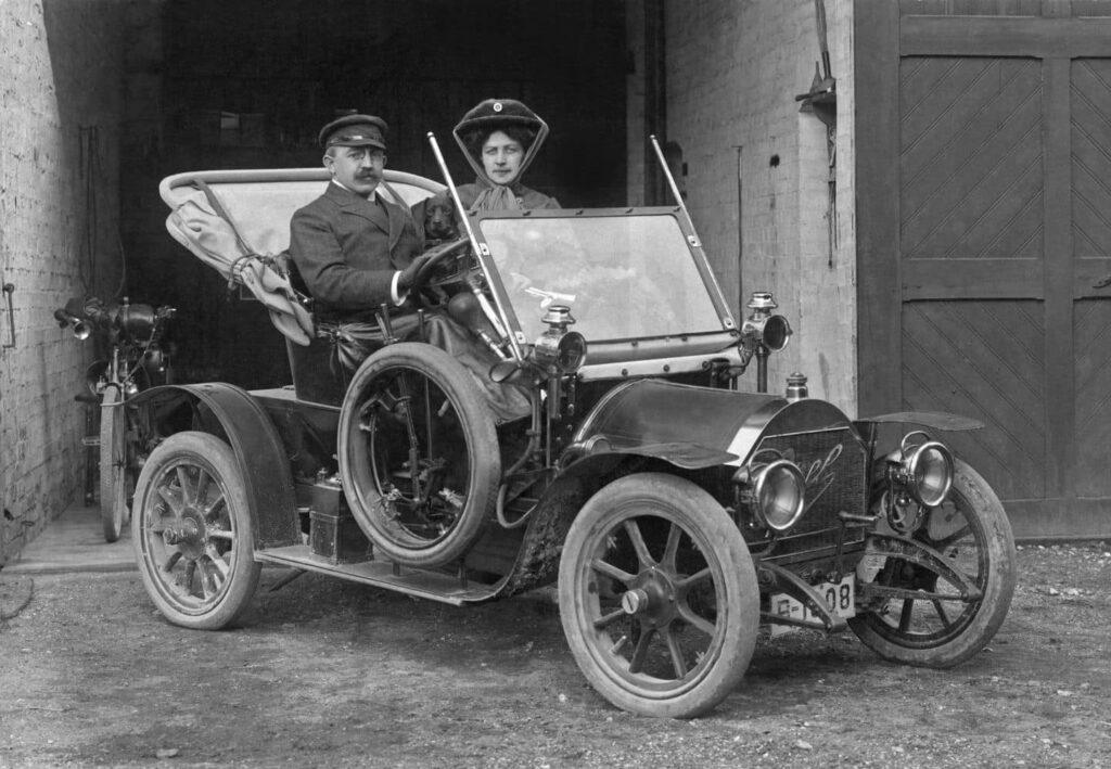 10. Opel Doktorwagen 12PS 1909 rok Wiadomości