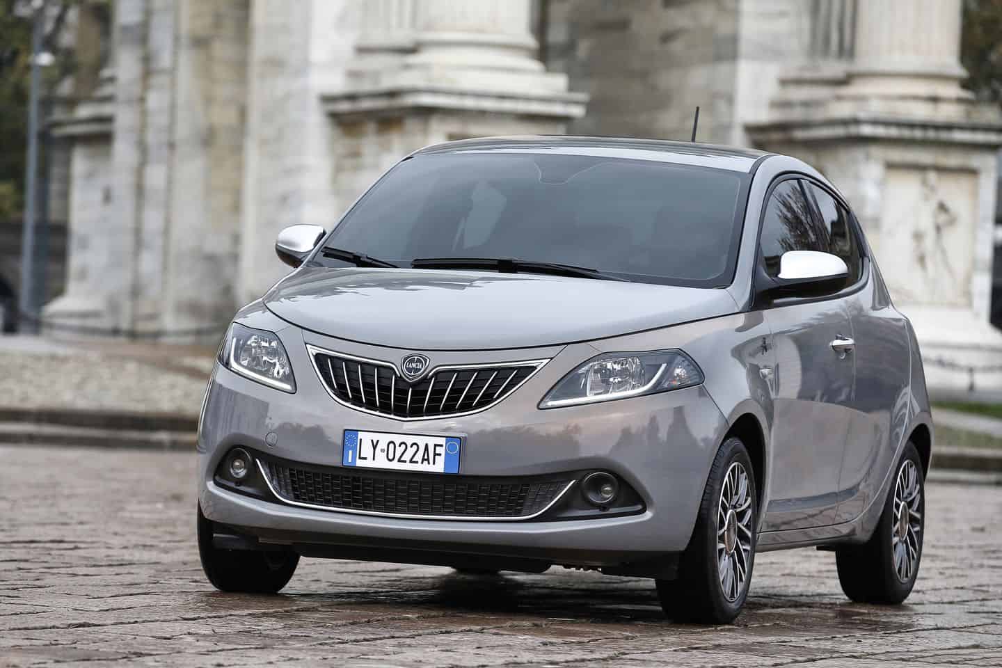 Nowa Lancia Ypsilon Alberta Ferretti 3 Wiadomości