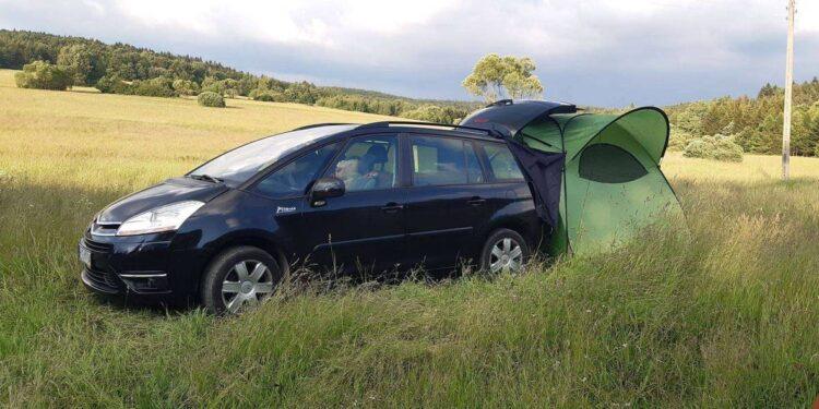 Citroen C4 Grand Picasso – Mikrocamper dla 5 osob za 2000 zl. auto 2 Wiadomości
