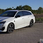 Peugeot 308 SW Plug In Hybrid 225 02 Wiadomości