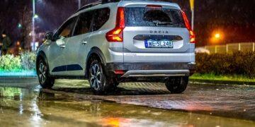 dacia jogger benzyna 1 1 2022 12 scaled Wiadomości