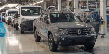Renault Oroch na linii produkcyjnej