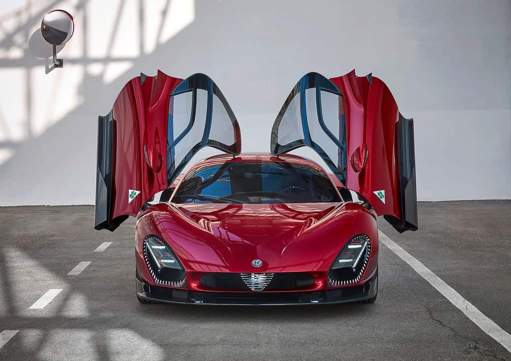 04. Alfa Romeo 33 Stradale smiale marzenia Wiadomości