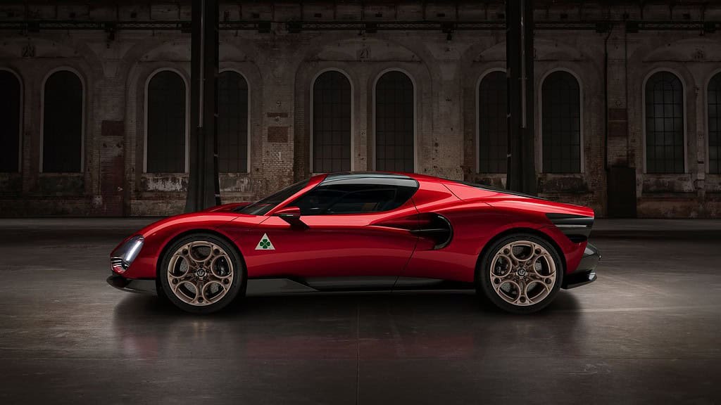 05. Alfa Romeo 33 Stradale smiale marzenia Wiadomości