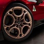 13. Alfa Romeo 33 Stradale smiale marzenia Wiadomości