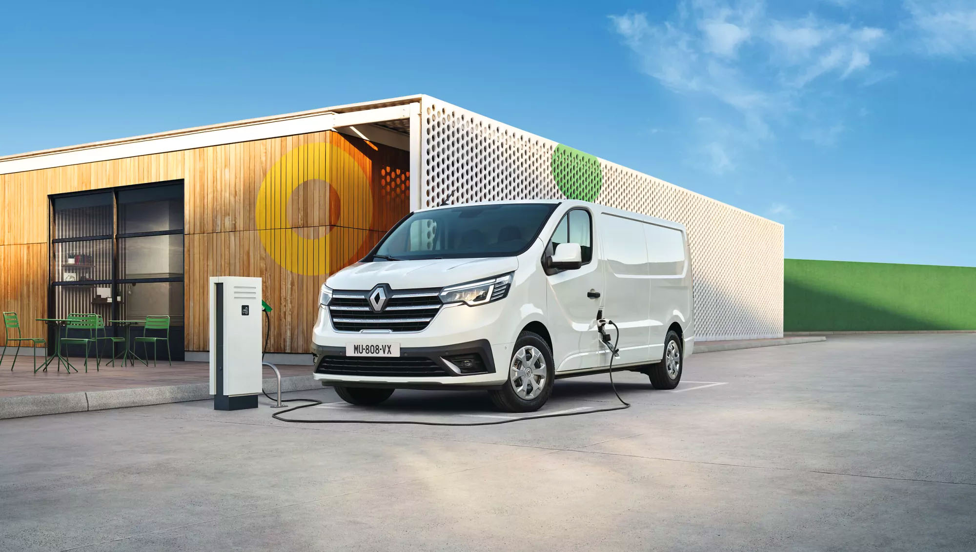Le nouveau Renault Trafic Van e-Tech 100% électrique est commercialisé en France |  français.pl