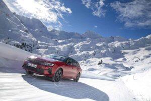 Idealny towarzysz podrozy nowy Opel Astra Sports Tourer Electric z oryginalnymi akcesoriami 07 Wiadomości