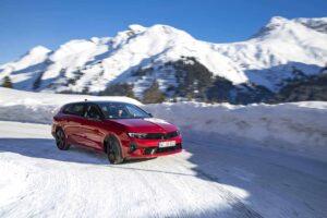 Idealny towarzysz podrozy nowy Opel Astra Sports Tourer Electric z oryginalnymi akcesoriami 08 Wiadomości