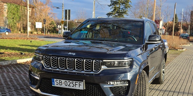 Jeep Grand Cherokee 4xe Summit Reserve 381 KM 001 Wiadomości