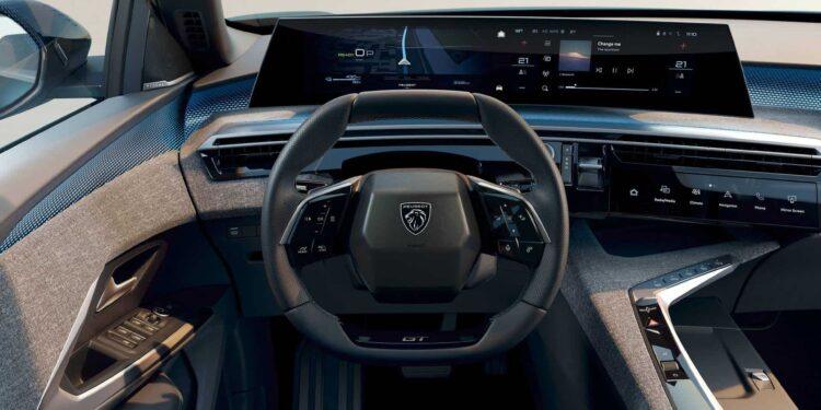 Nowy Peugeot 5008 e 5008 jak wyglada wnetrze panoramiczny i Cockpit Wiadomości