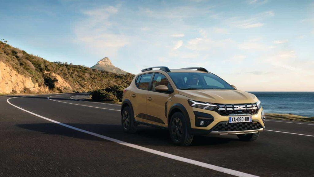 Zmiany w gamie Sandero Sandero Stepway Jogger i Logan MY2024 w zwiazku z GSR II Dacia Sandero Stepway 2 Przeglad Prasy