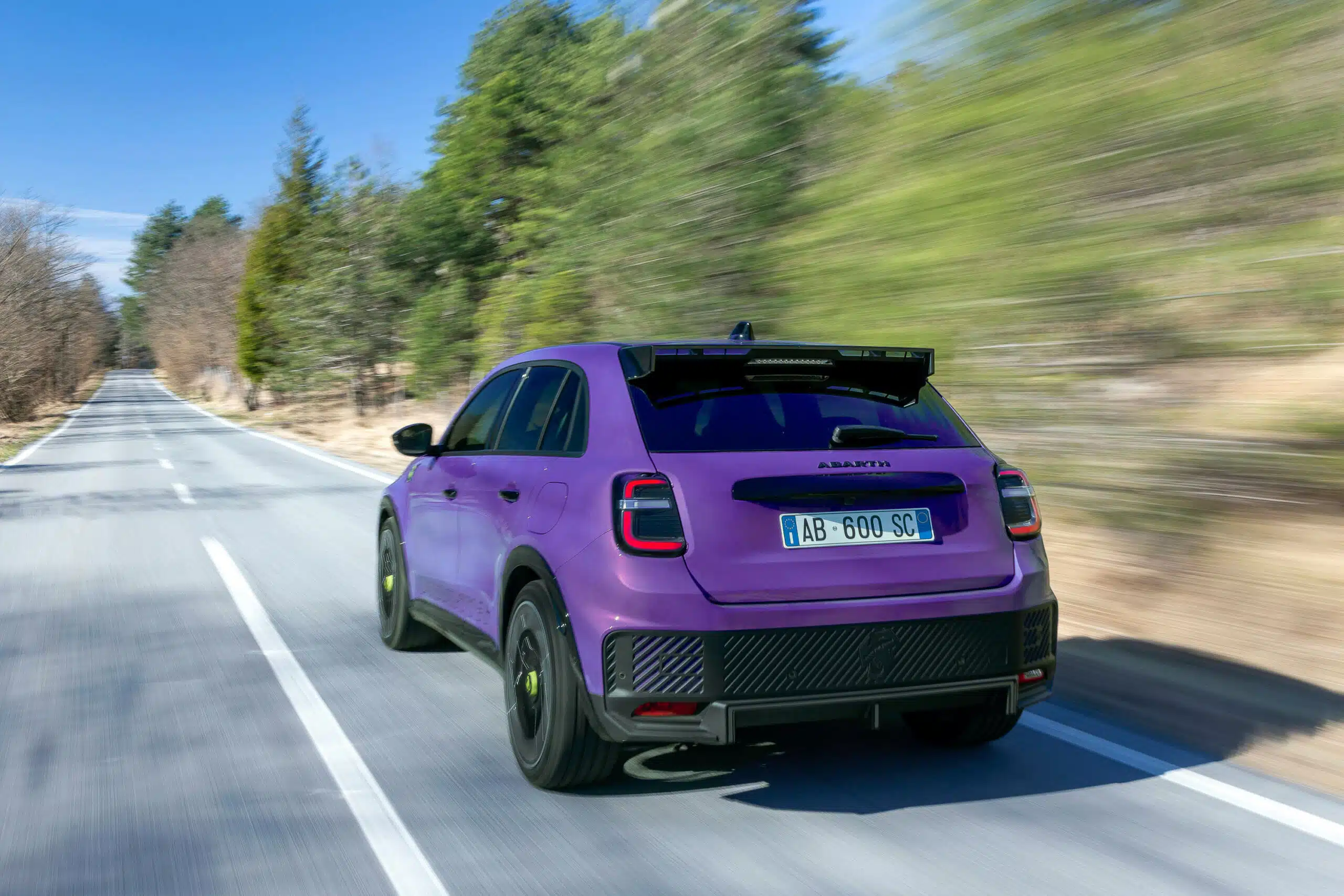 abarth 600e 2 scaled Wiadomości