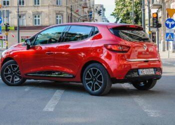 Renault Clio IV czy Captur I 004 Wiadomości
