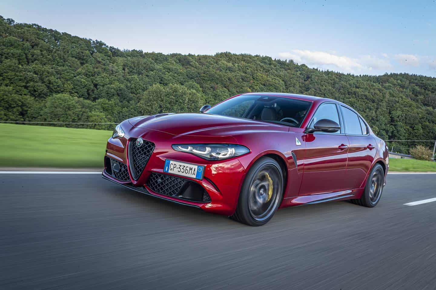 Dobra pierwsza polowa roku dla Alfy Romeo wzrost sprzedazy nowy model i zdobyte nagrody Alfa Romeo Giulia Quadrifoglio Wiadomości