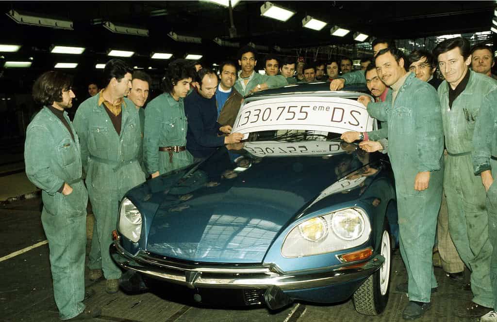07. 50 lat temu zakonczono produkcje Citroena DS ostatni egzemplarz wyprodukowany w Javel Wiadomości