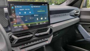 Dacia Duster Hybrid 140 13 Testy