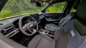 Dacia Duster Hybrid 140 23 Testy