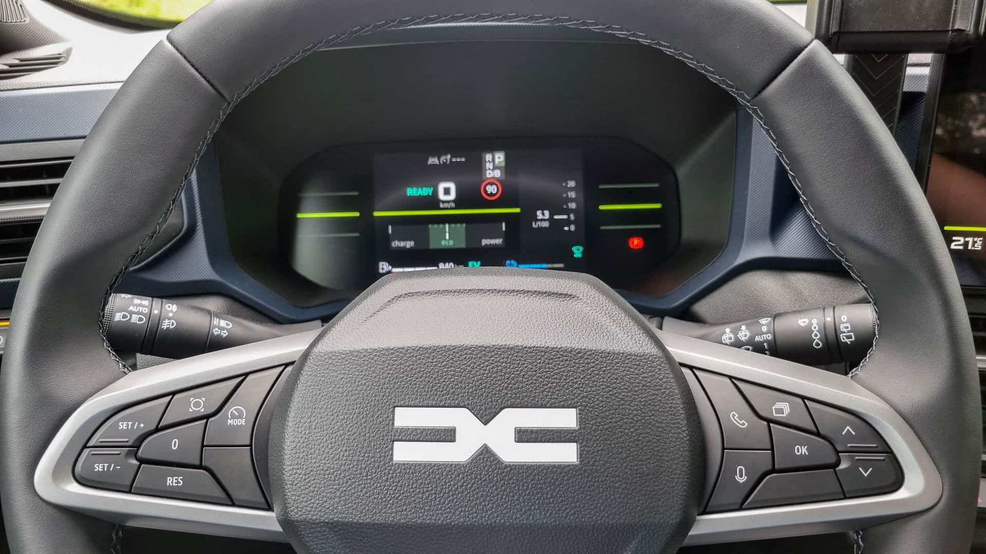 Dacia Duster Hybrid 140 7 Testy