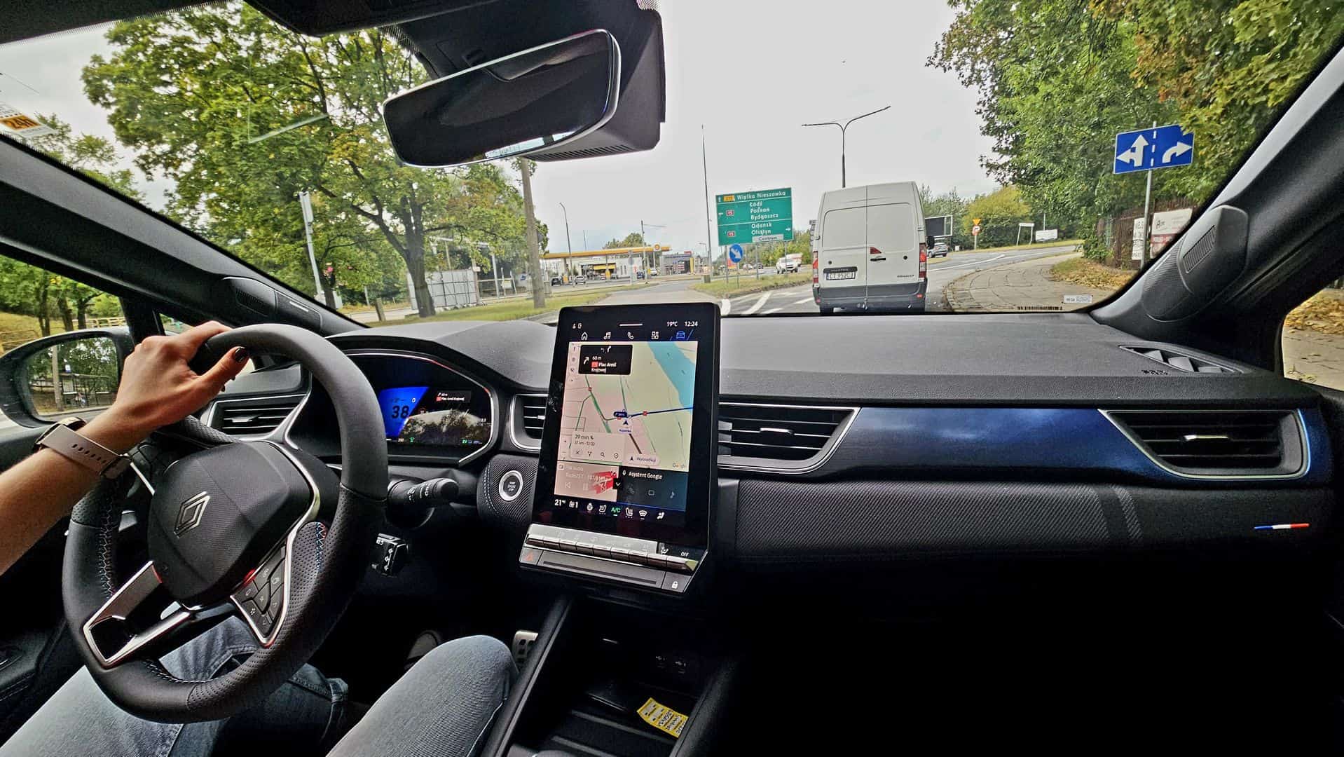 Renault Symbioz Full Hybrid 145 003 Testy