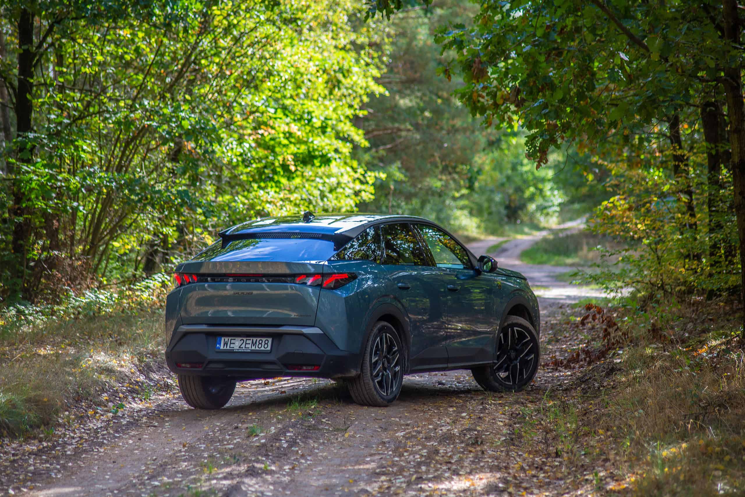 Test: Nowy Peugeot 3008 1.2 136 KM eDCS 6. Zalety i wady SUV