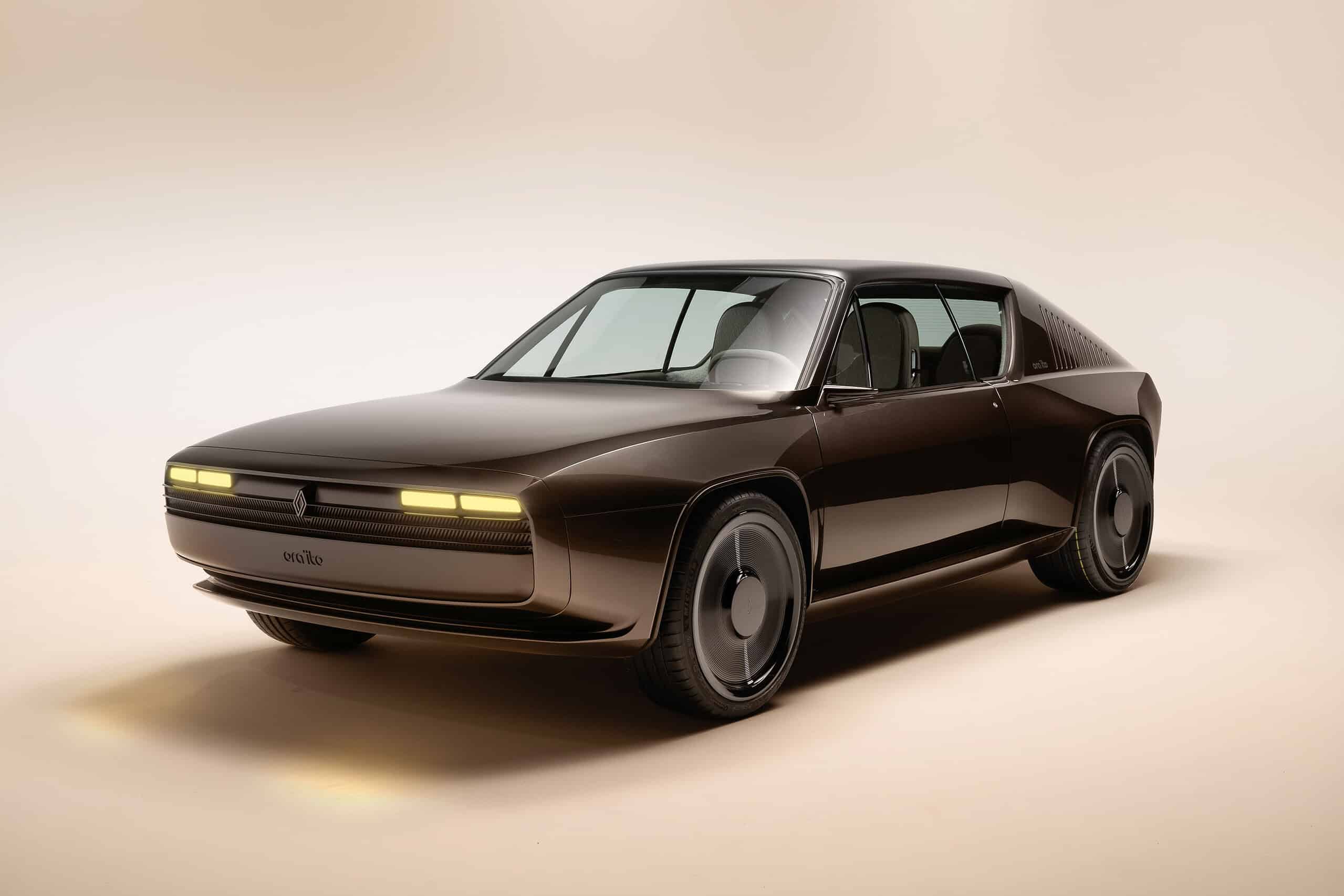 Renault 17 electromod - samochód retrofuturystyczny