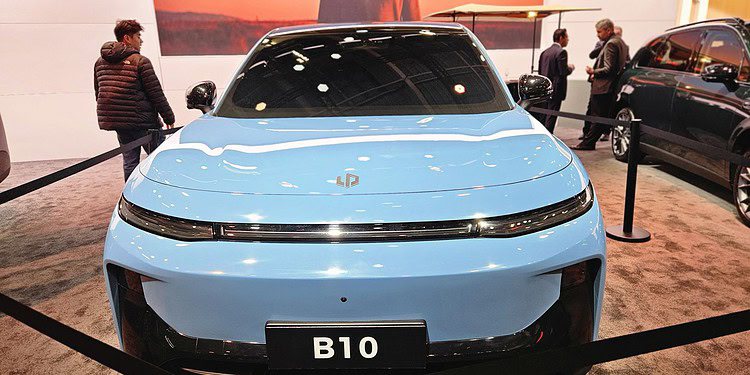 Leapmotor B10, Hongqi