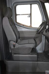 nowe renault trafic goelette i estafette bo dostawczak nie musi byc nudny 099 estafette rm 2026 Wiadomości