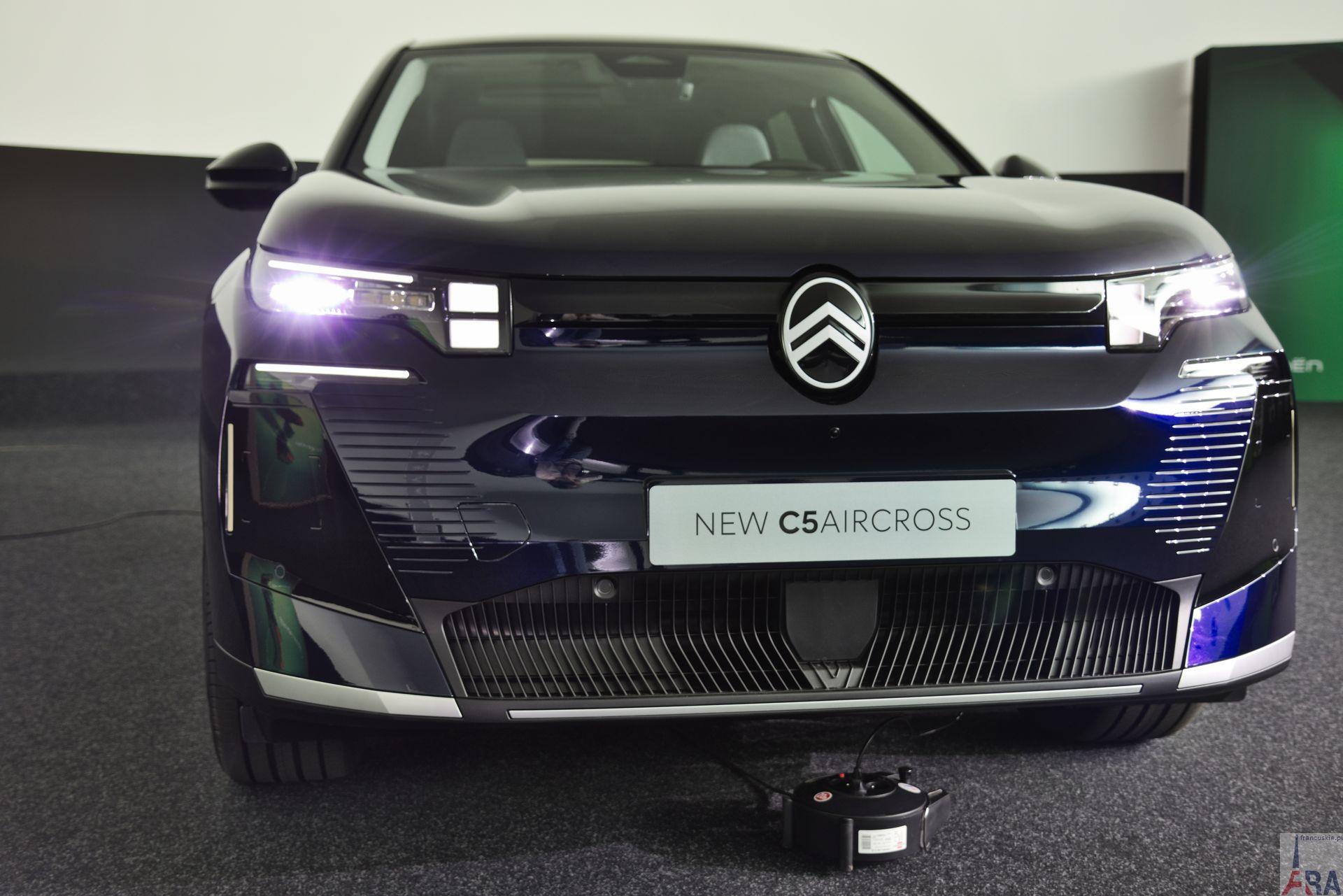 nowy citroen c5 aircross komfort i styl wrazenia po premierze statycznej nowego suv a z szewronami 030 Wiadomości