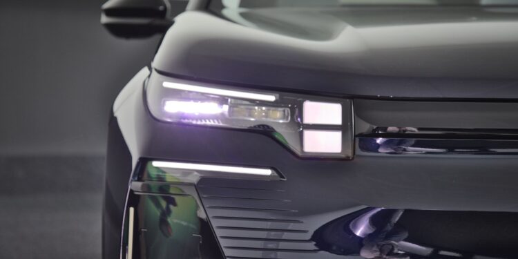 nowy citroen c5 aircross komfort i styl wrazenia po premierze statycznej nowego suv a z szewronami 033 Wiadomości
