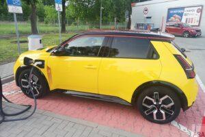 Renault 5 E Tech 150 KM – elektryczny samochod moze byc fajny 001 Testy