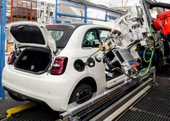 Fiat 500 Hybrid Mirafiori 003 Stellantis