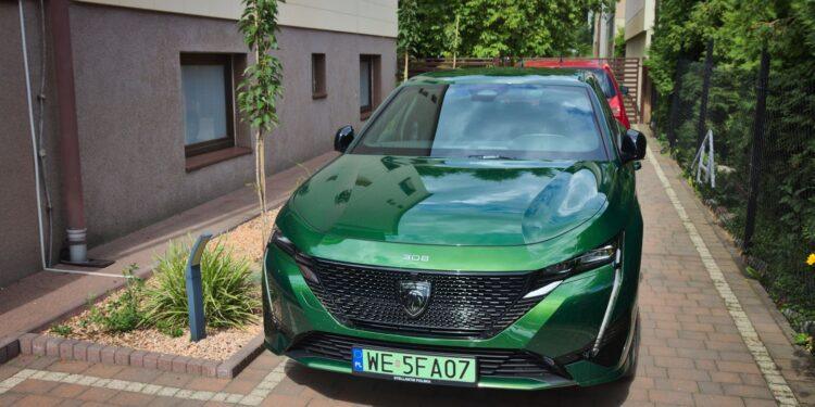 Peugeot e 308 GT 156 KM test 01 Testy