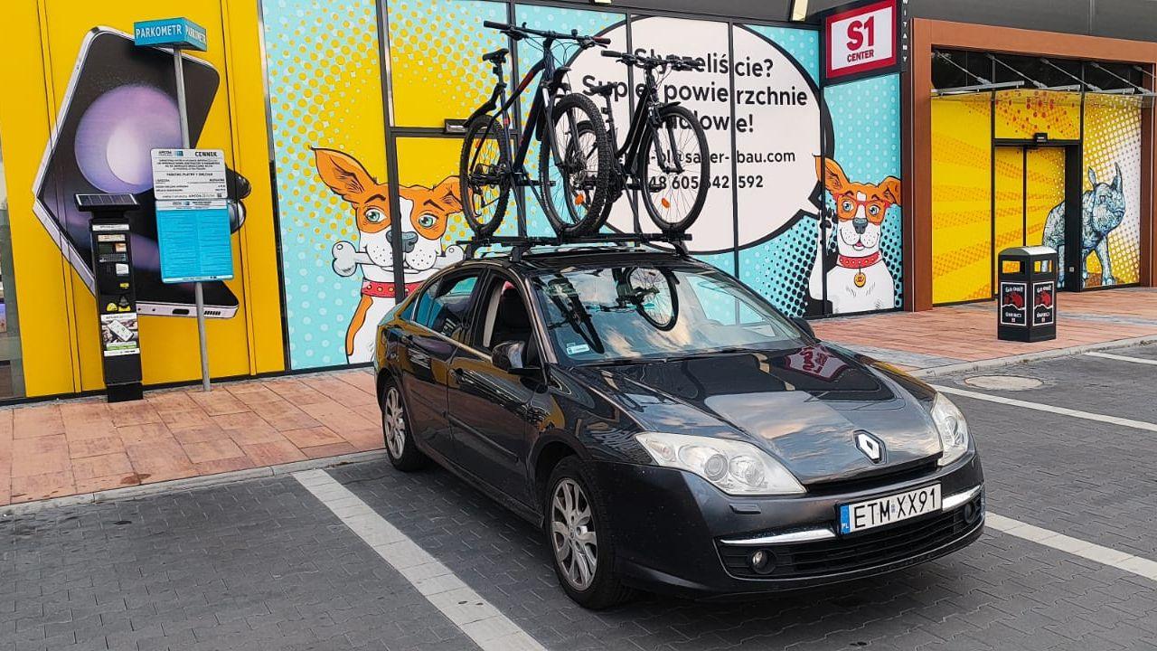 Renault Laguna III rowery na dachu