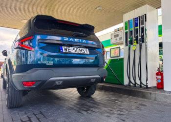 dacia bigster ile pali full hybrid tankowanie 2 scaled Wiadomości