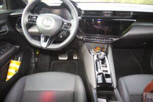 087. Alfa Romeo Junior Ibrida Q4 Testy