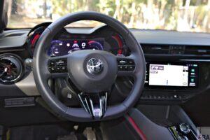 091. Alfa Romeo Junior Ibrida Q4 Testy