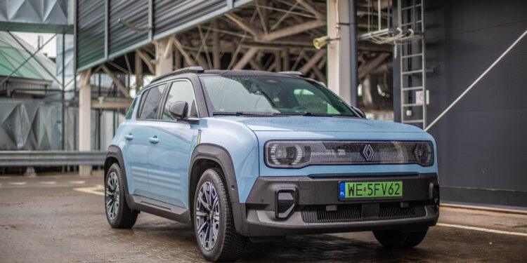 renault 4 e tech electric 18 Testy