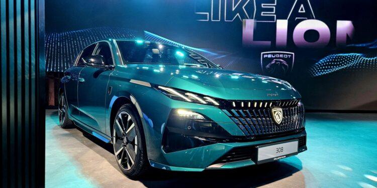 Peugeot 308 face lifting